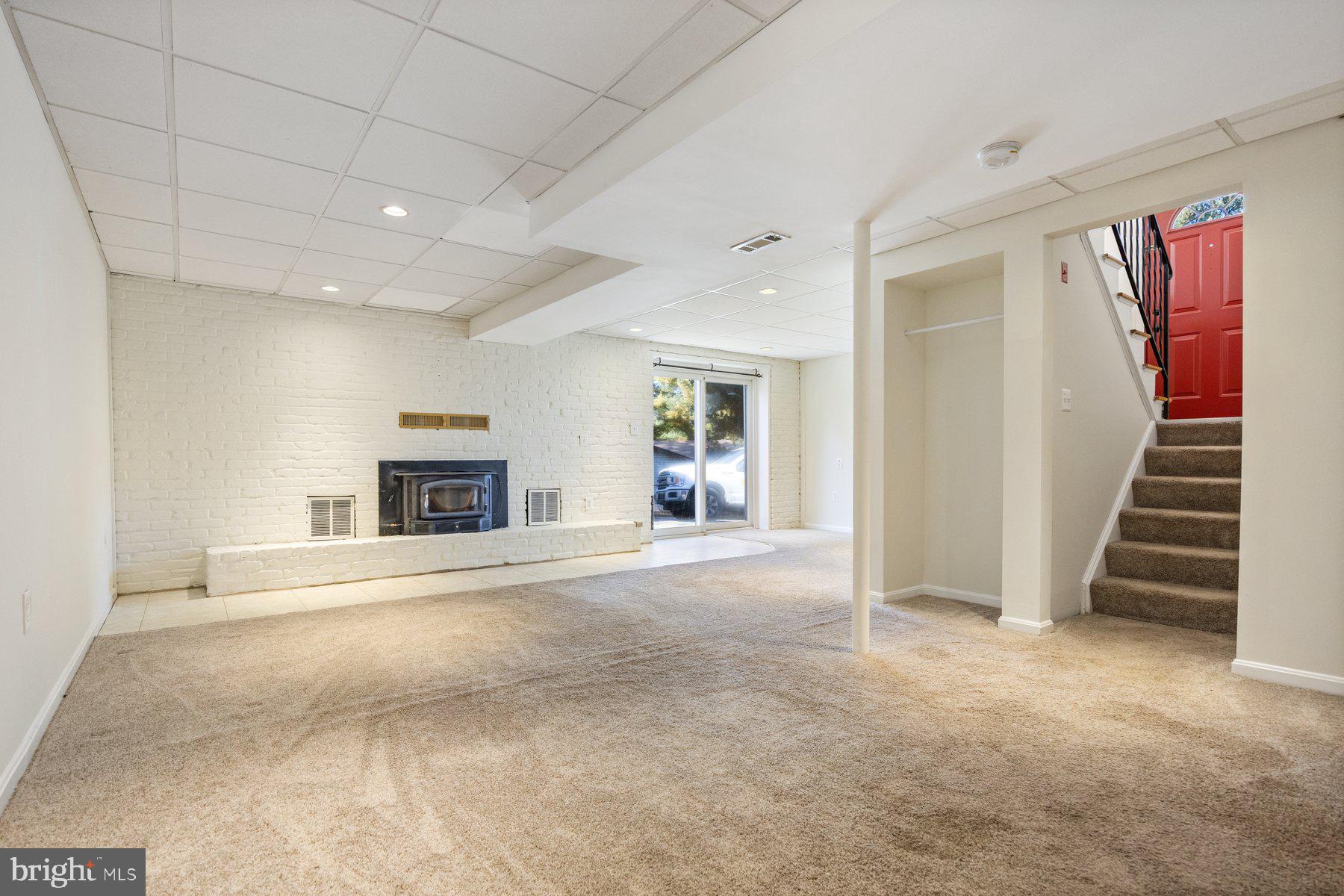 WINFIELD HEIGHTS - Residential