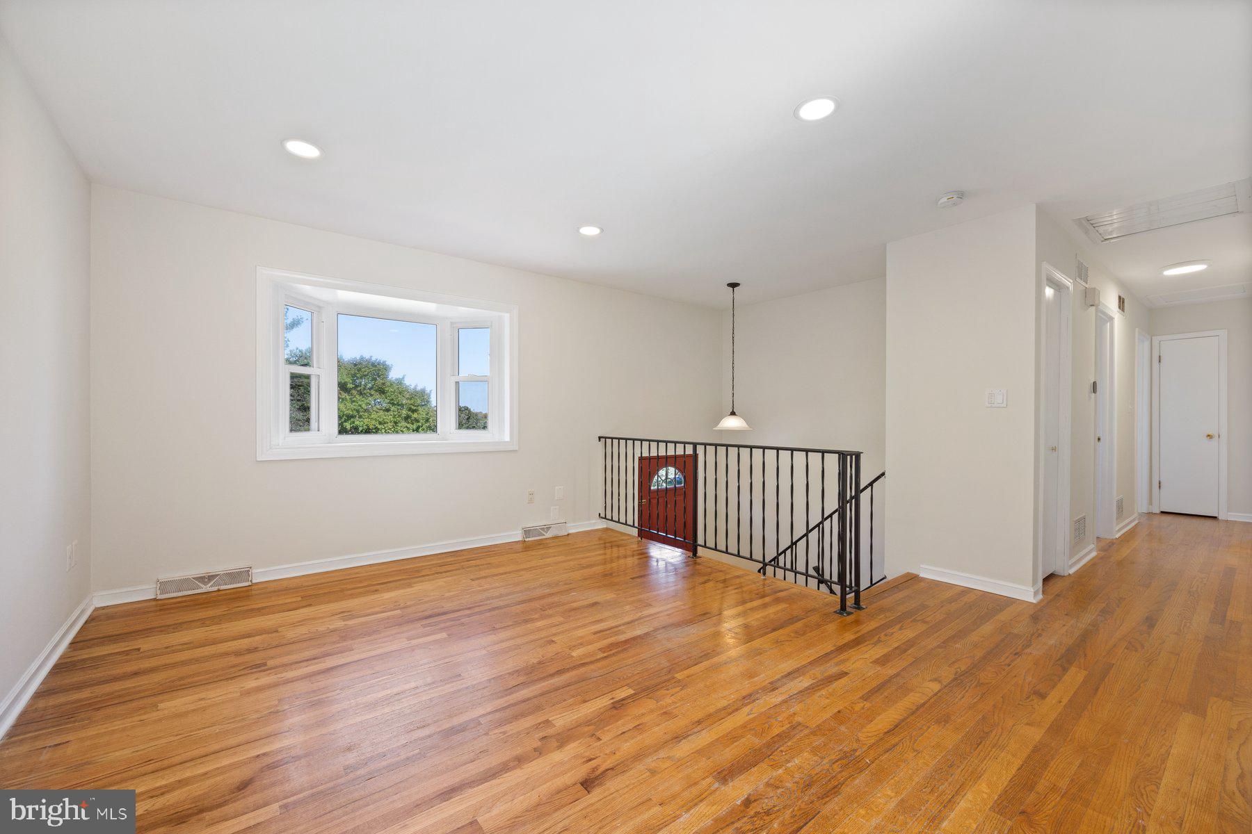 WINFIELD HEIGHTS - Residential