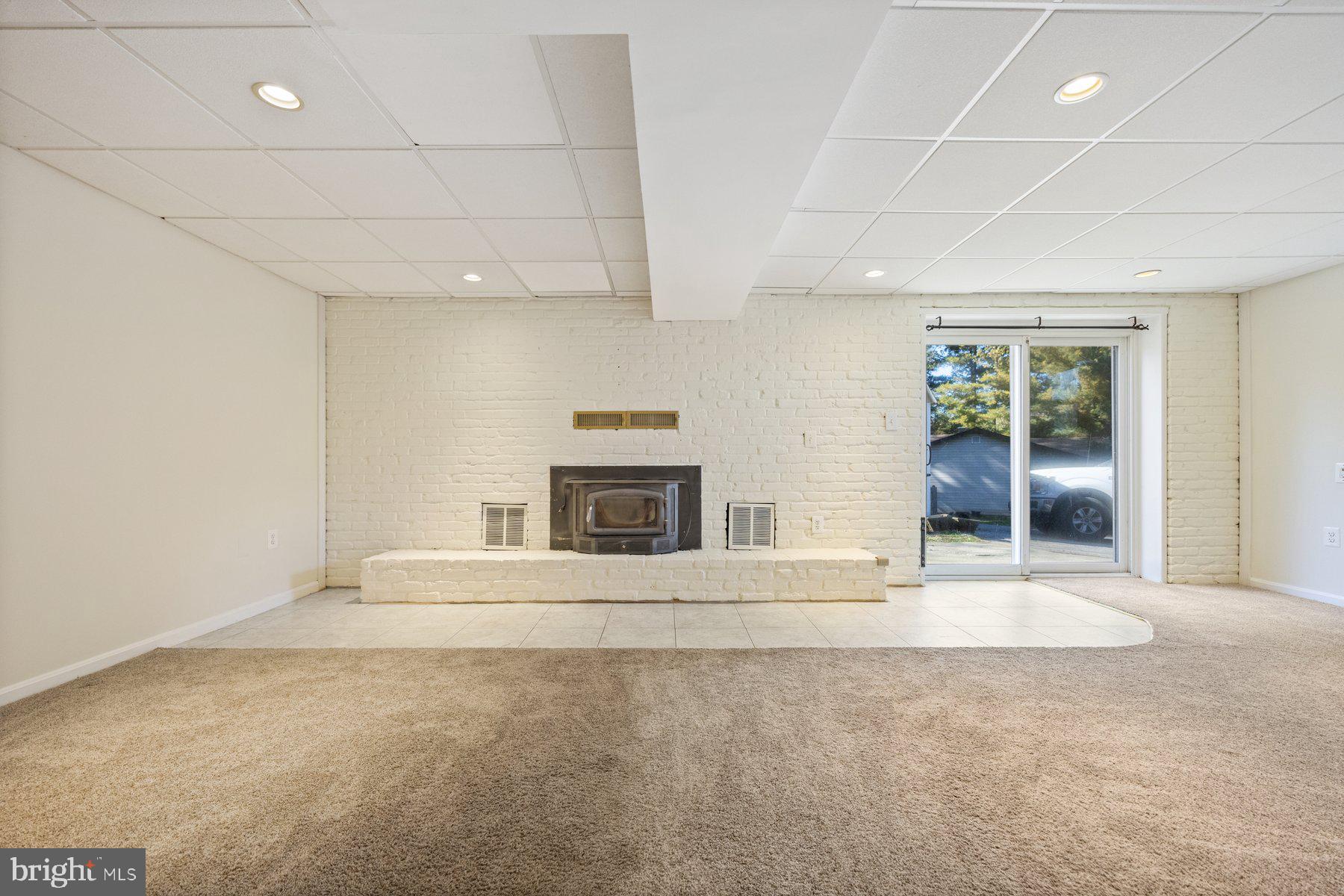 WINFIELD HEIGHTS - Residential