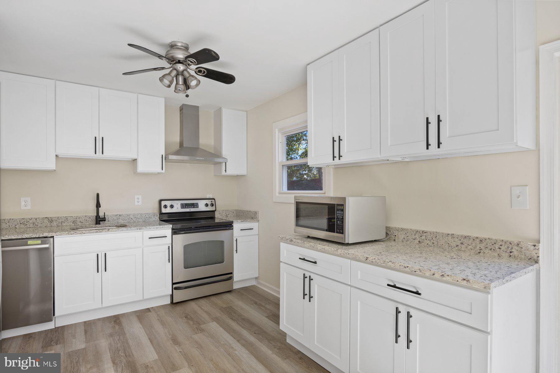 WINFIELD HEIGHTS - Residential