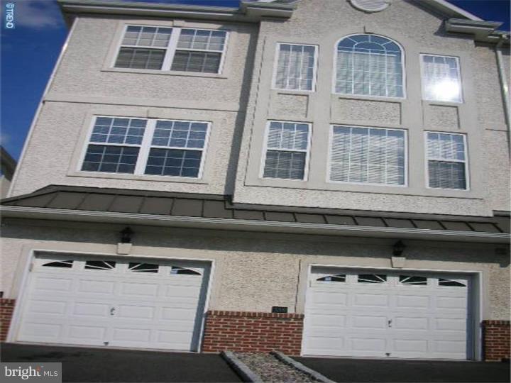 VILLAS AT PACKER PARK - Residential Lease