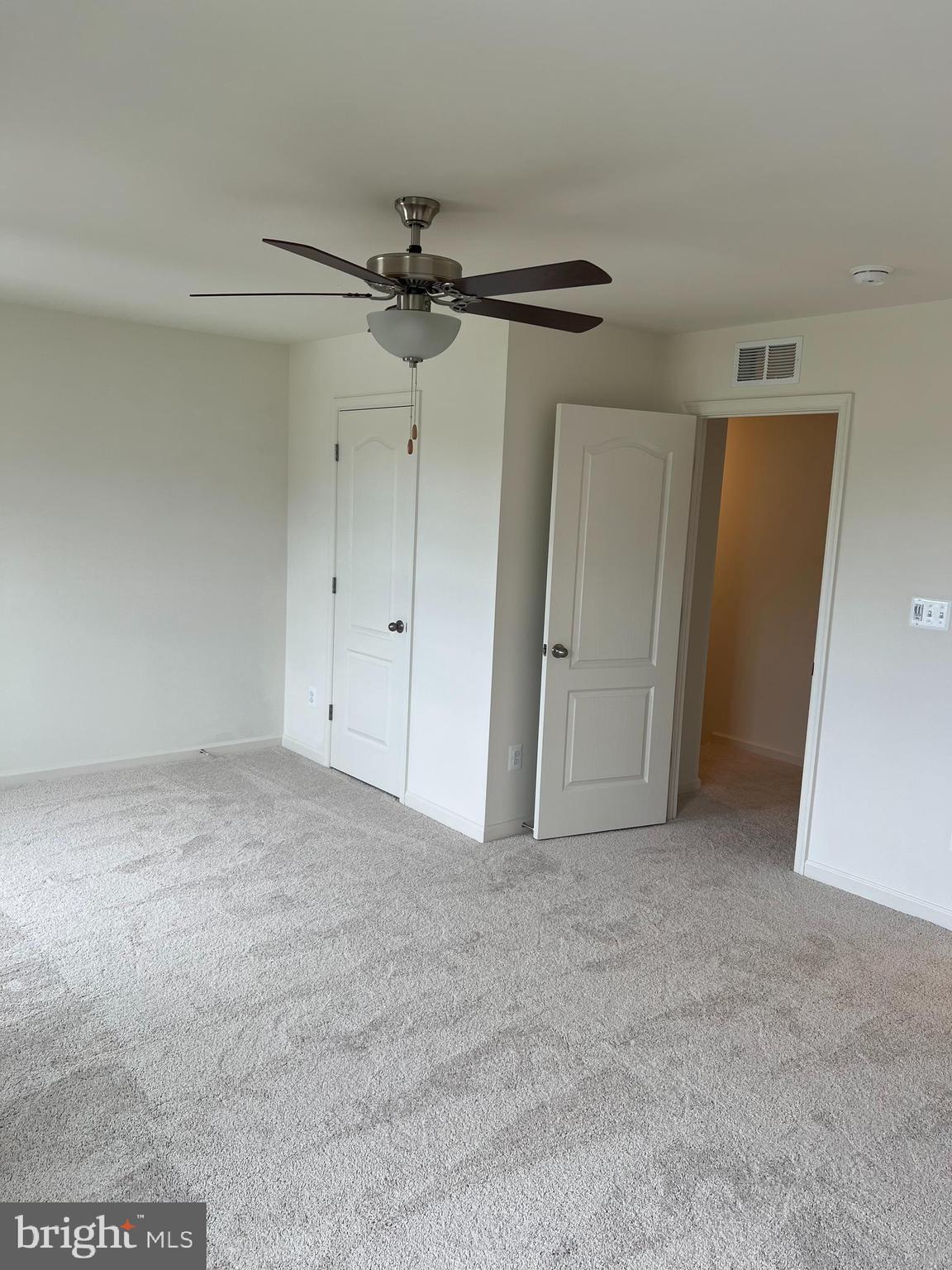 OVERLOOK AT RIVERSIDE - Residential Lease