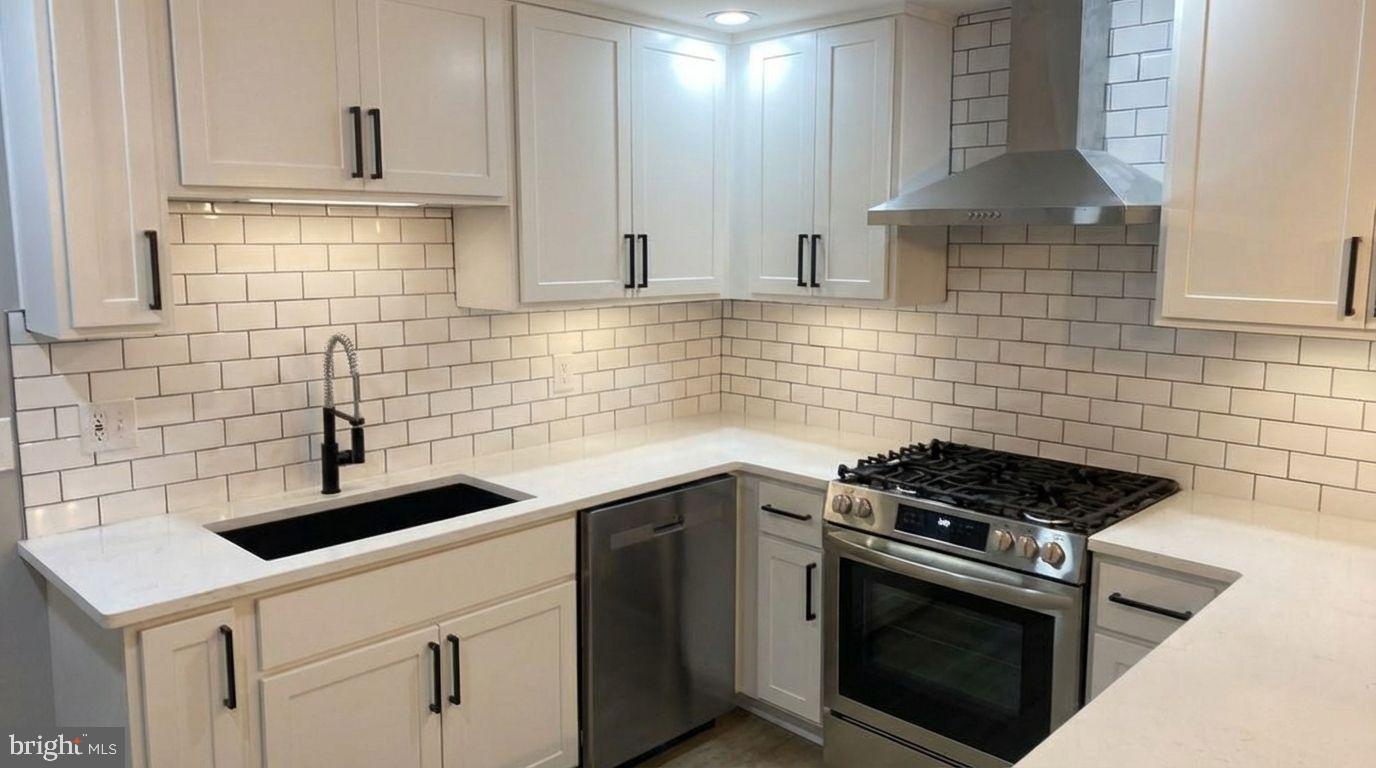 1657 PARKCREST CIRCLE 100