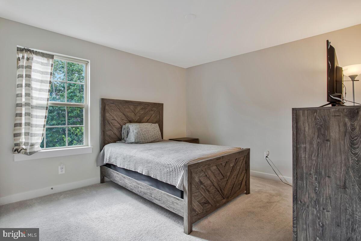 CANTER CREEK - Residential