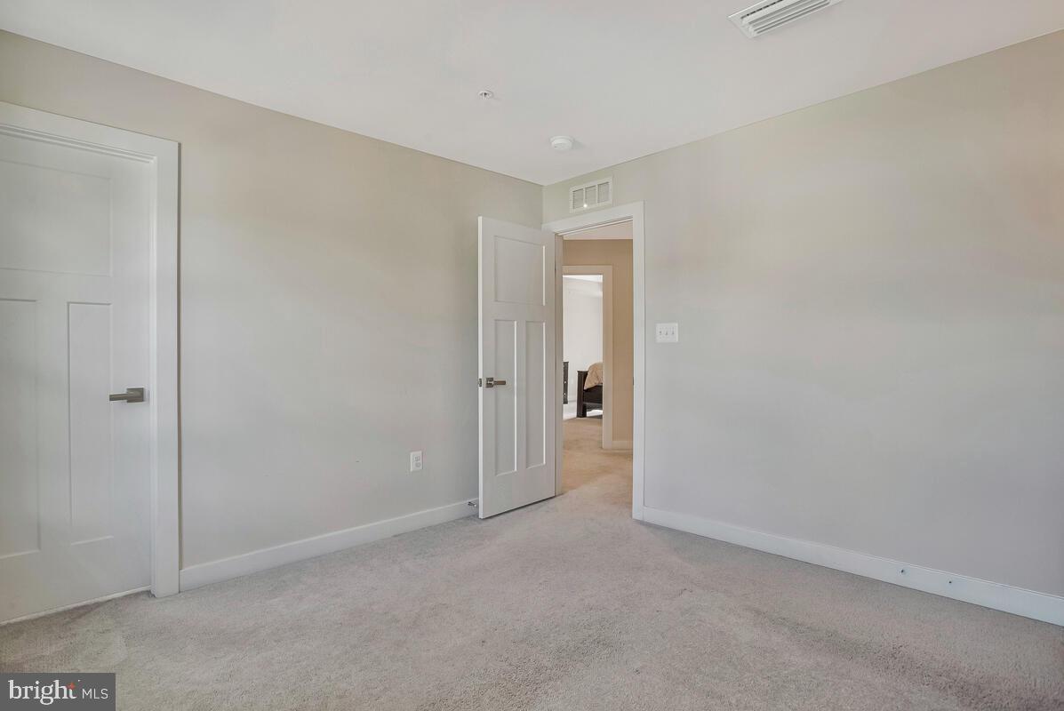 CANTER CREEK - Residential