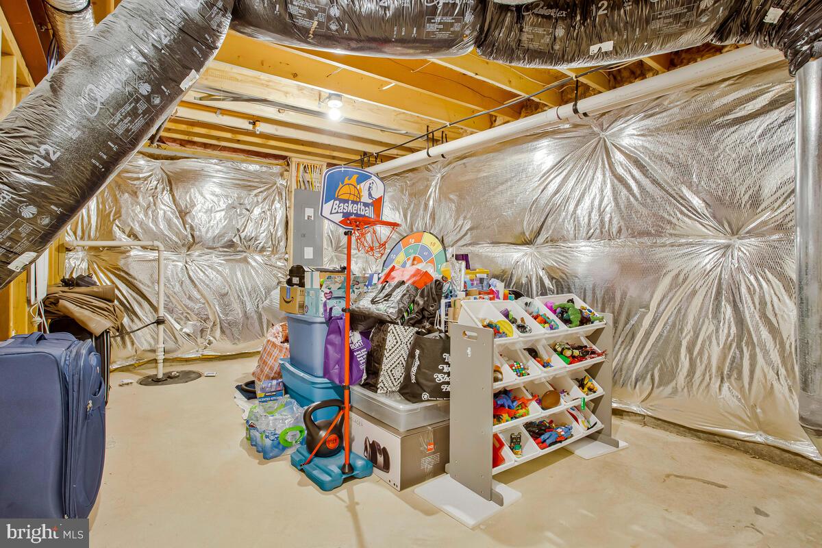 CANTER CREEK - Residential