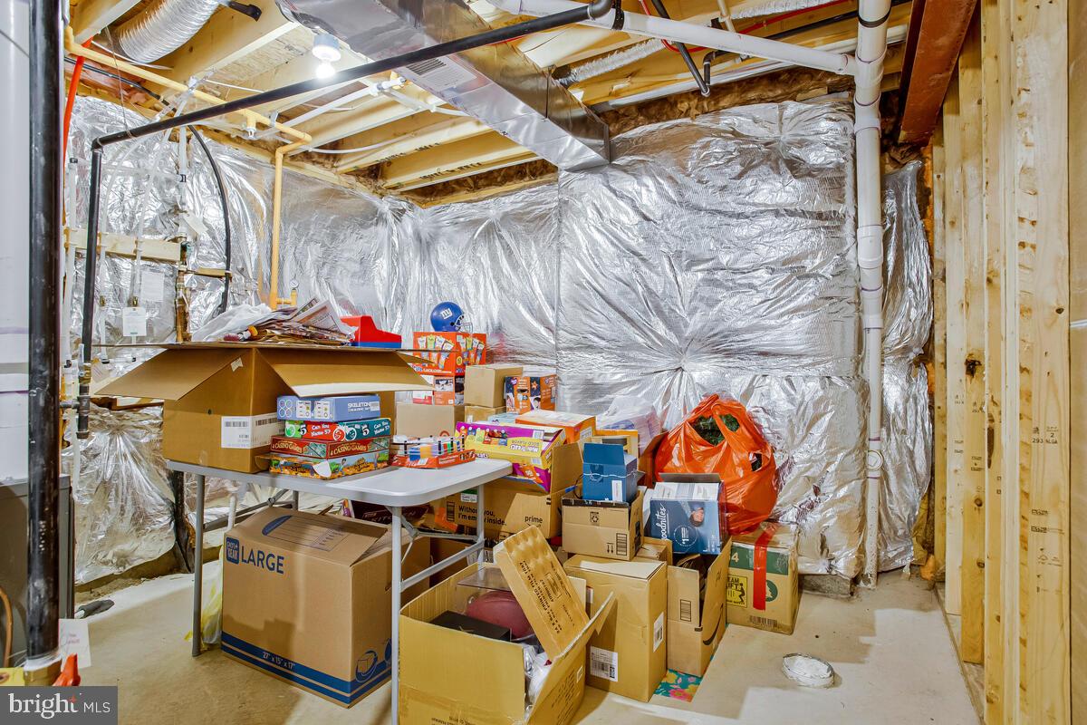 CANTER CREEK - Residential