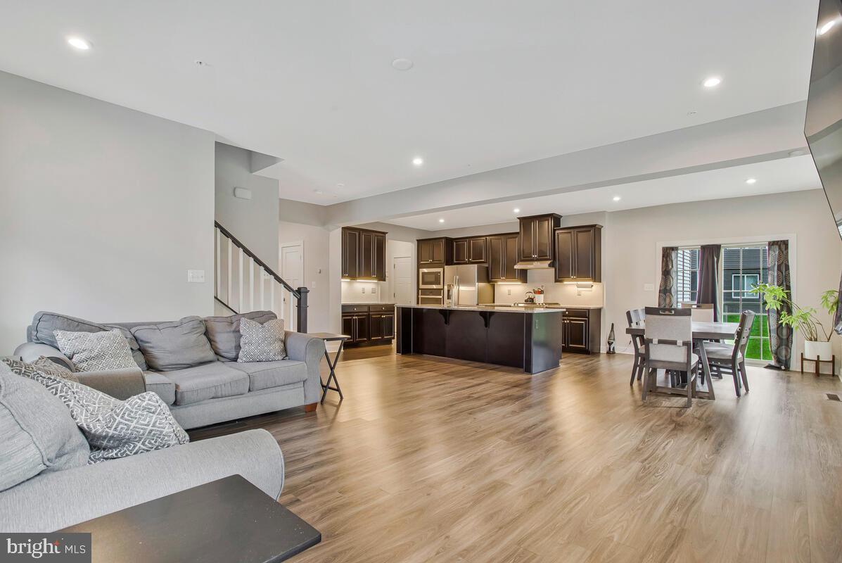 CANTER CREEK - Residential