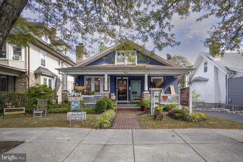 Photo of 221 S Easton Road, GLENSIDE, PA 19038 (MLS # PAMC2152966)