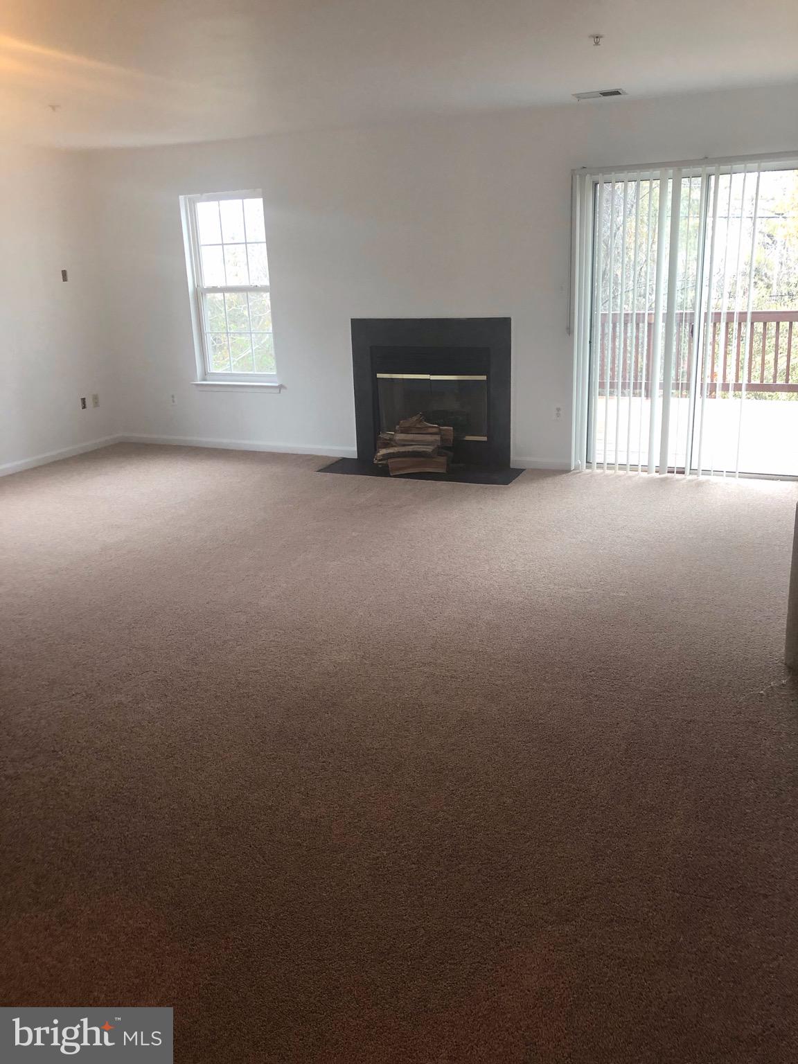 APPLEGATE CONDO - Residential