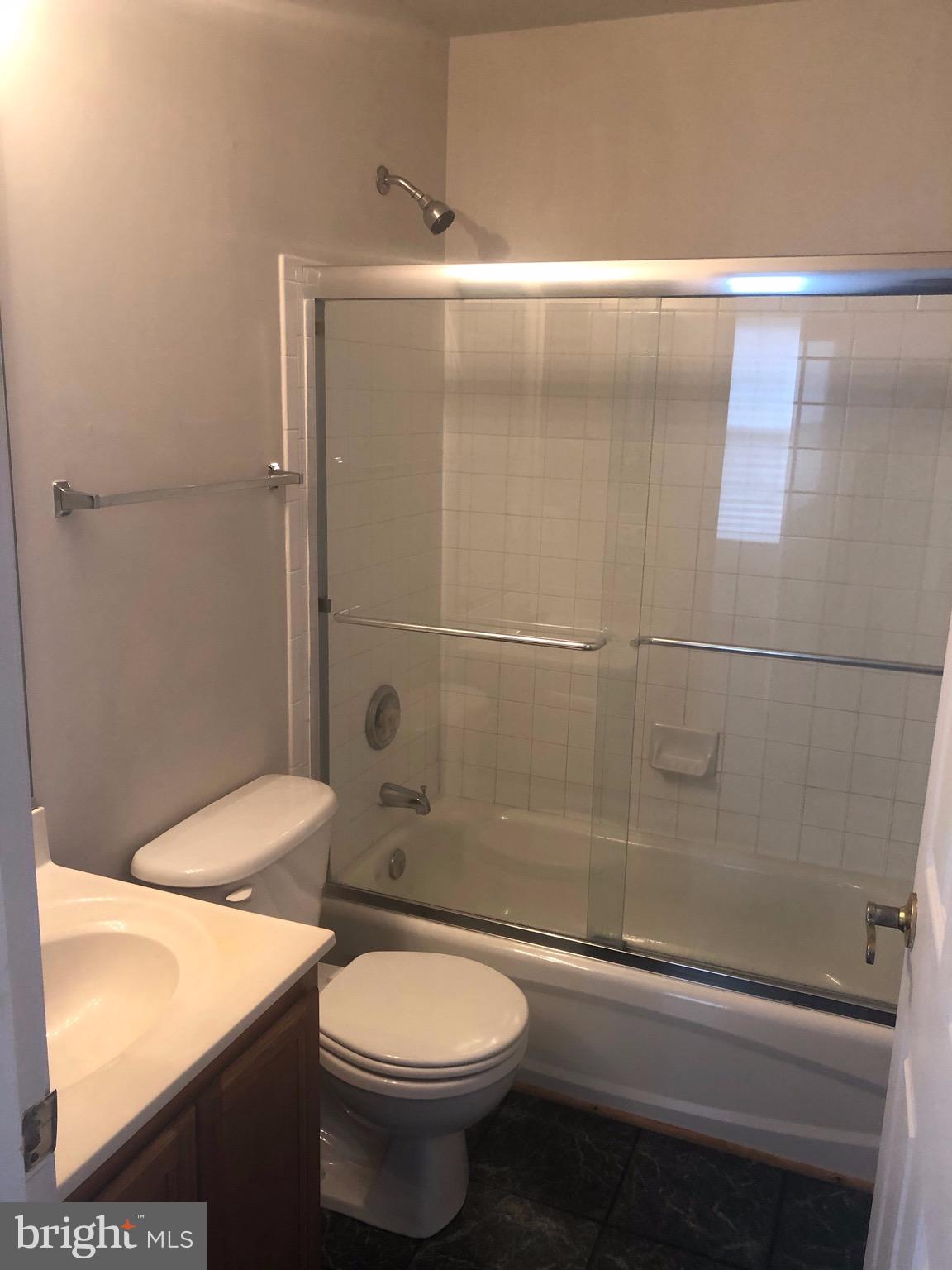 APPLEGATE CONDO - Residential