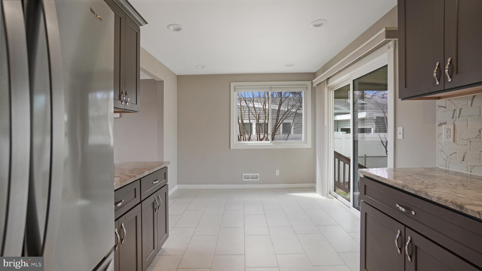 MUNROE GARDENS - Residential