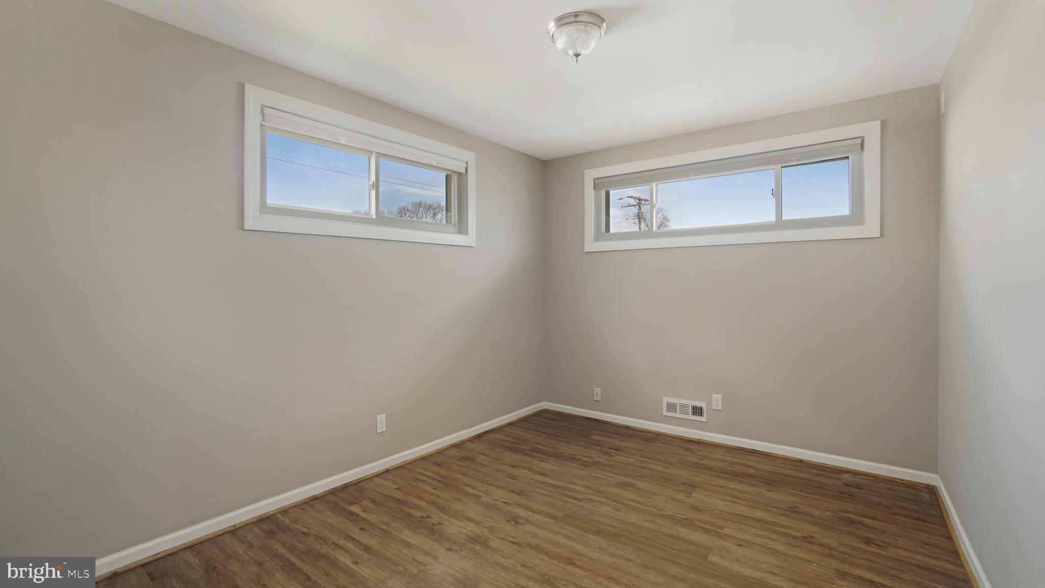 MUNROE GARDENS - Residential