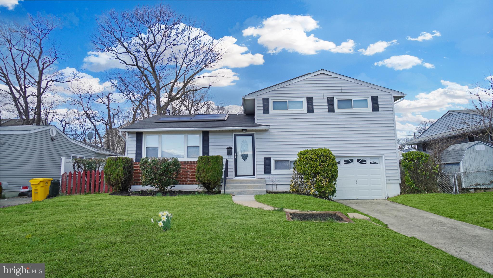 MUNROE GARDENS - Residential