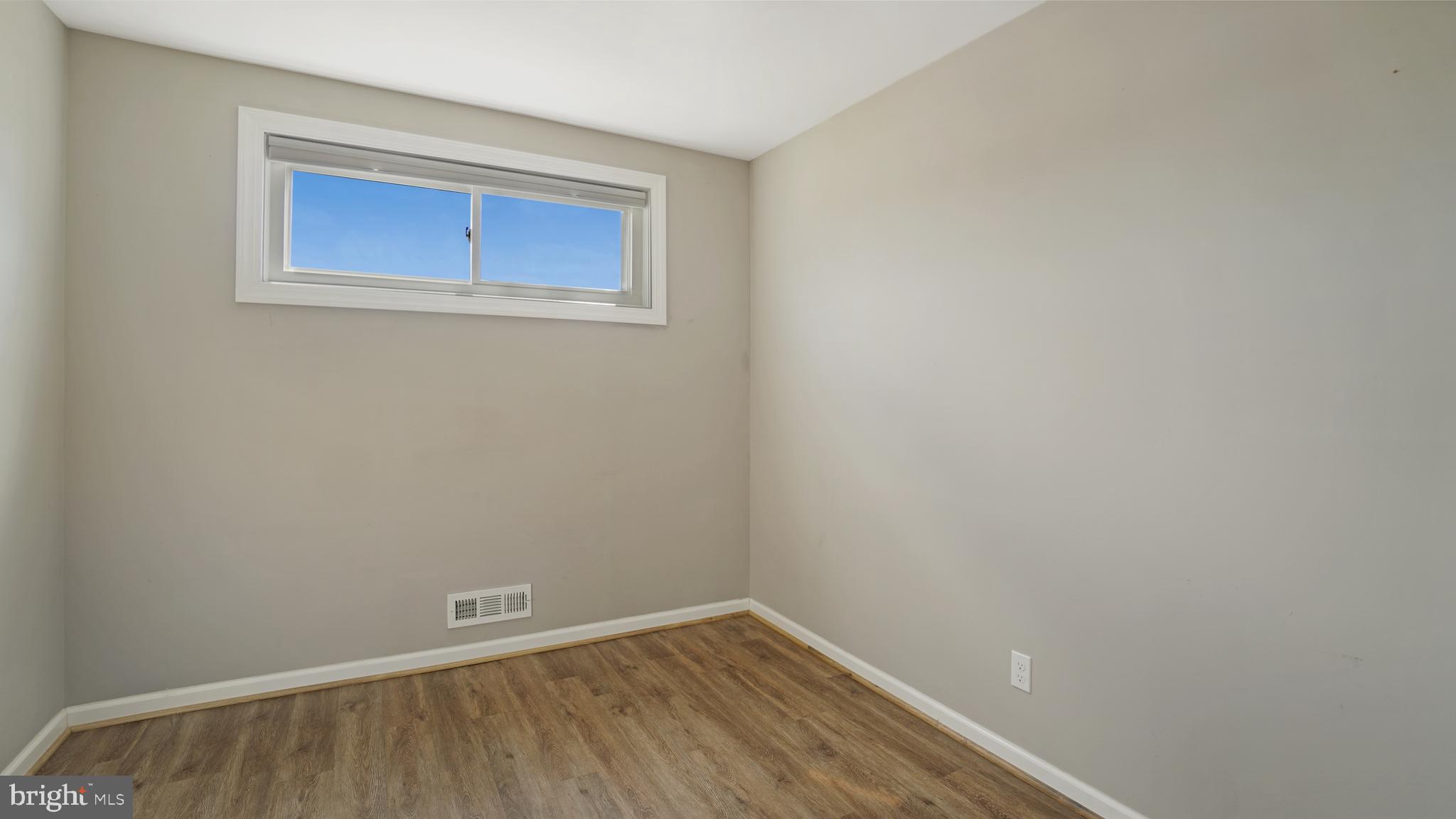 MUNROE GARDENS - Residential