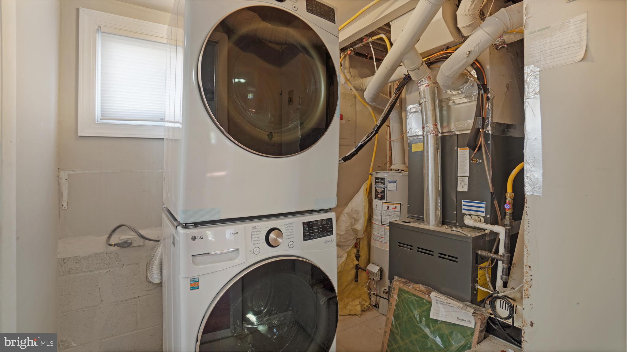 MUNROE GARDENS - Residential