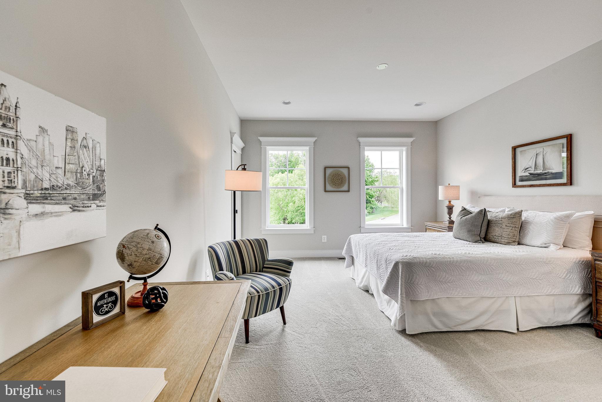 OAKTON VIEW - Residential