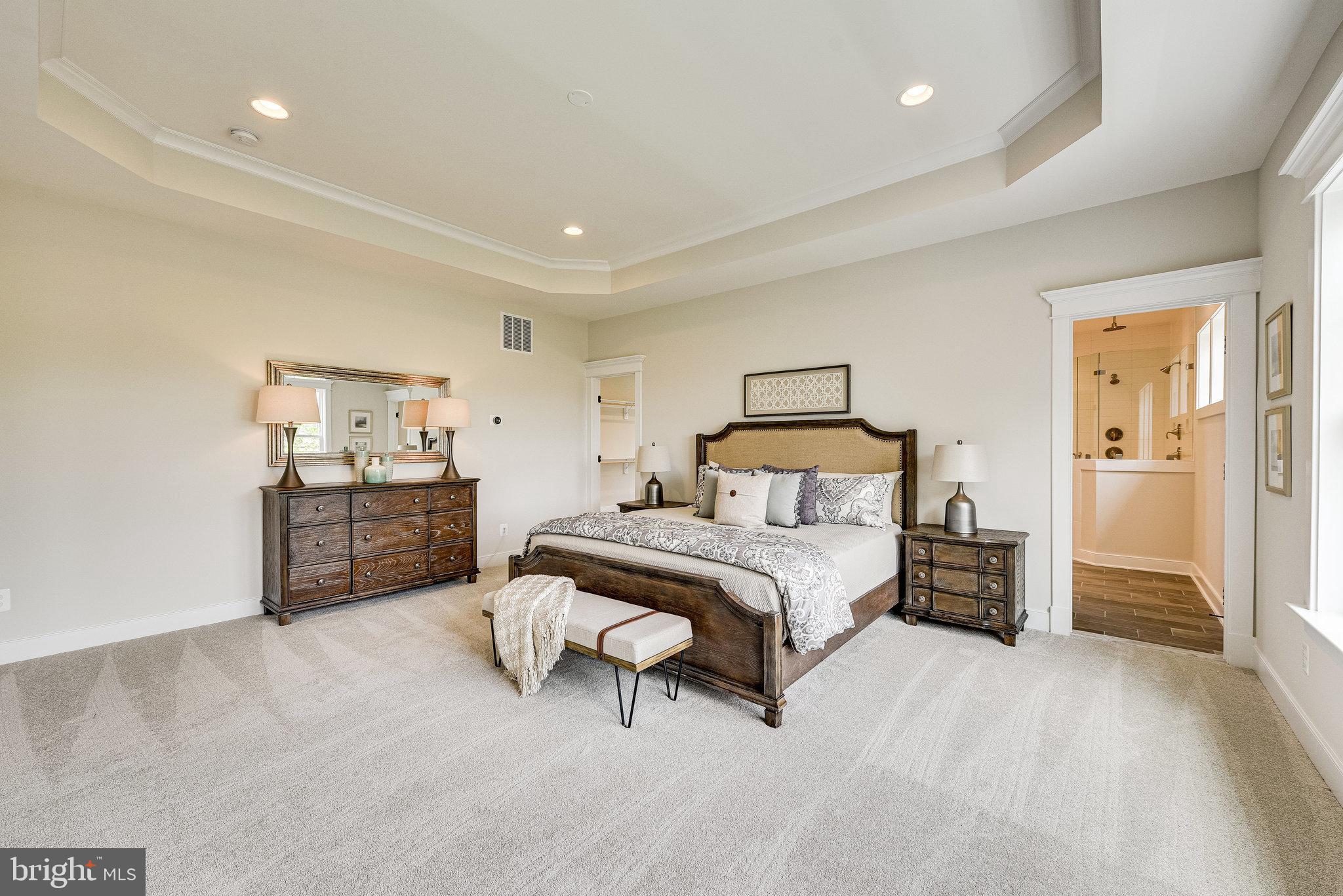 OAKTON VIEW - Residential