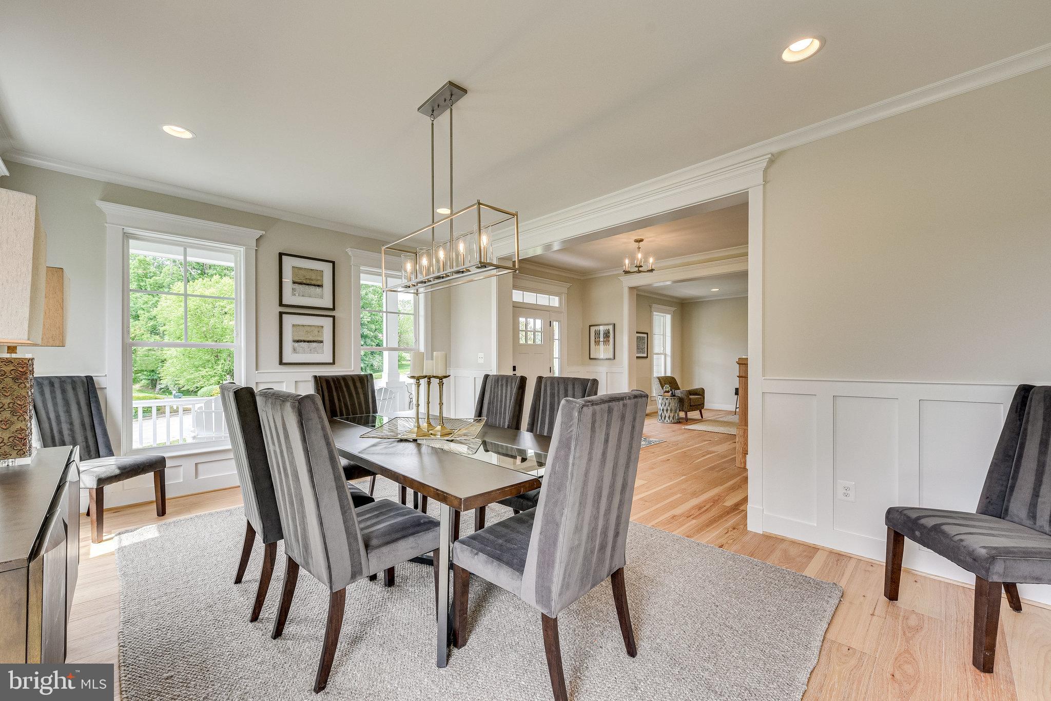 OAKTON VIEW - Residential