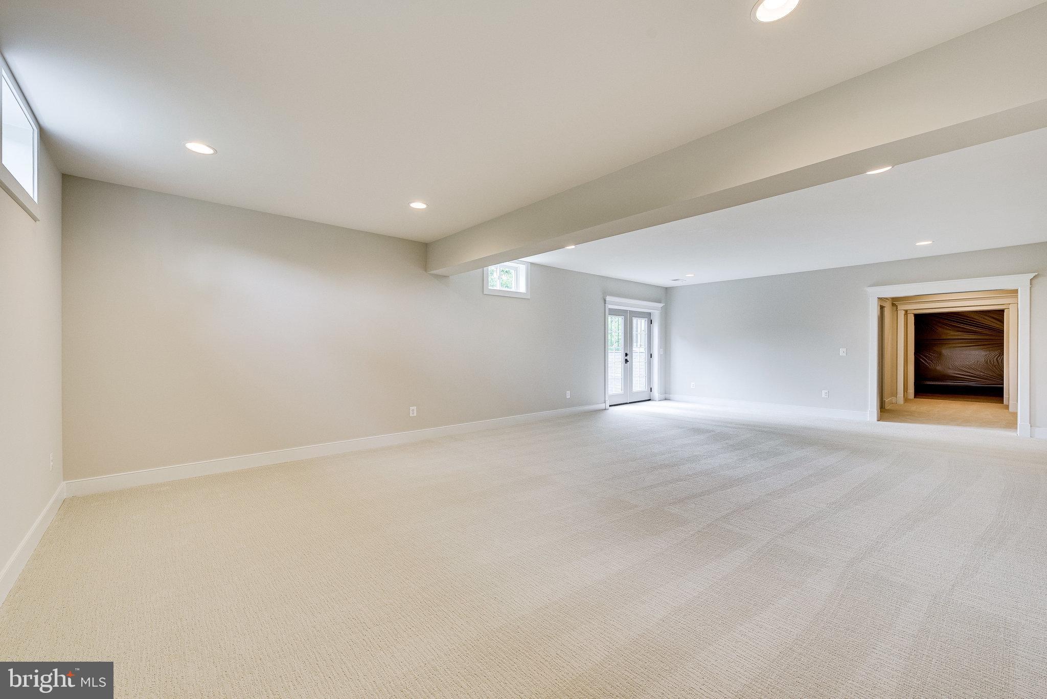 OAKTON VIEW - Residential