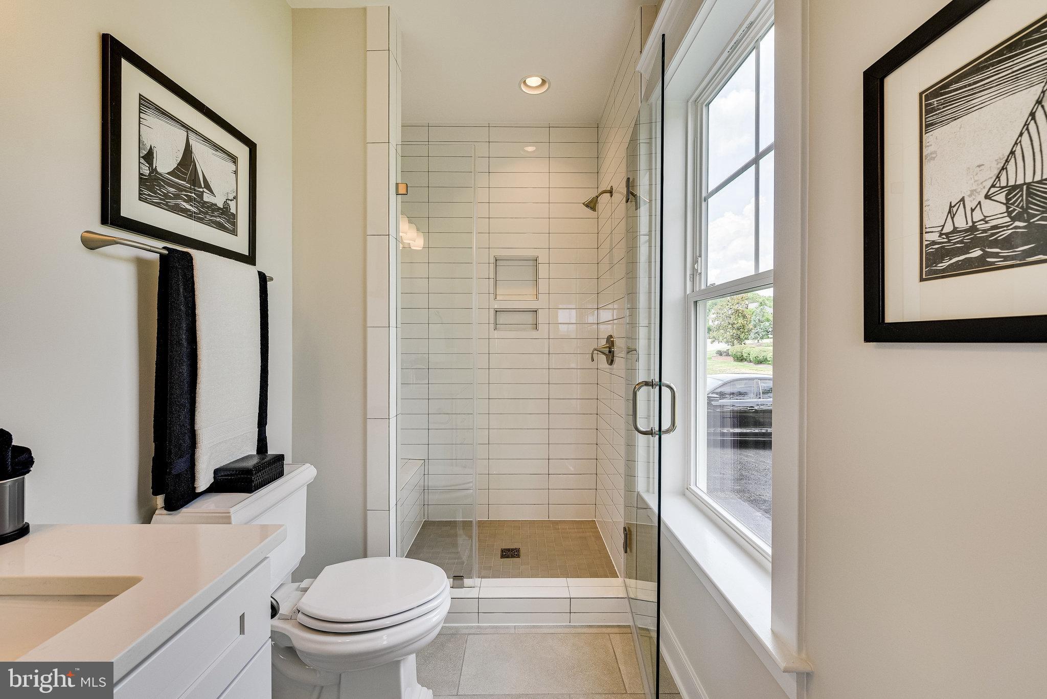 OAKTON VIEW - Residential