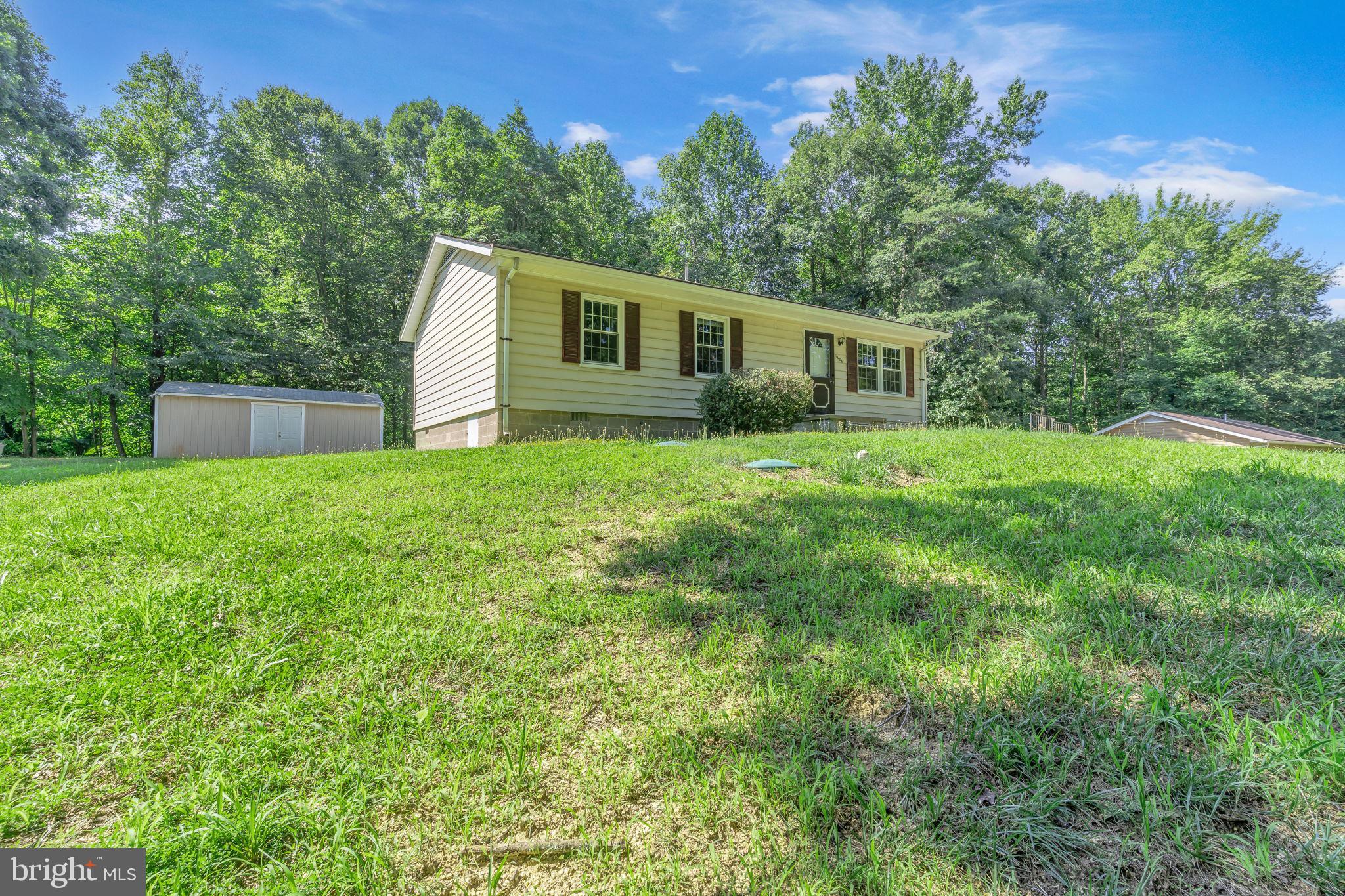 1606 MASON COURT