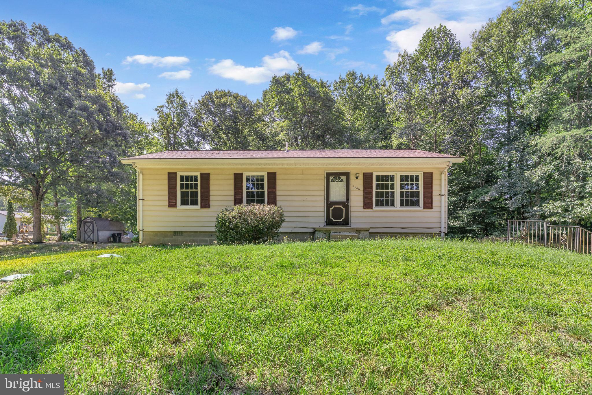 1606 MASON COURT