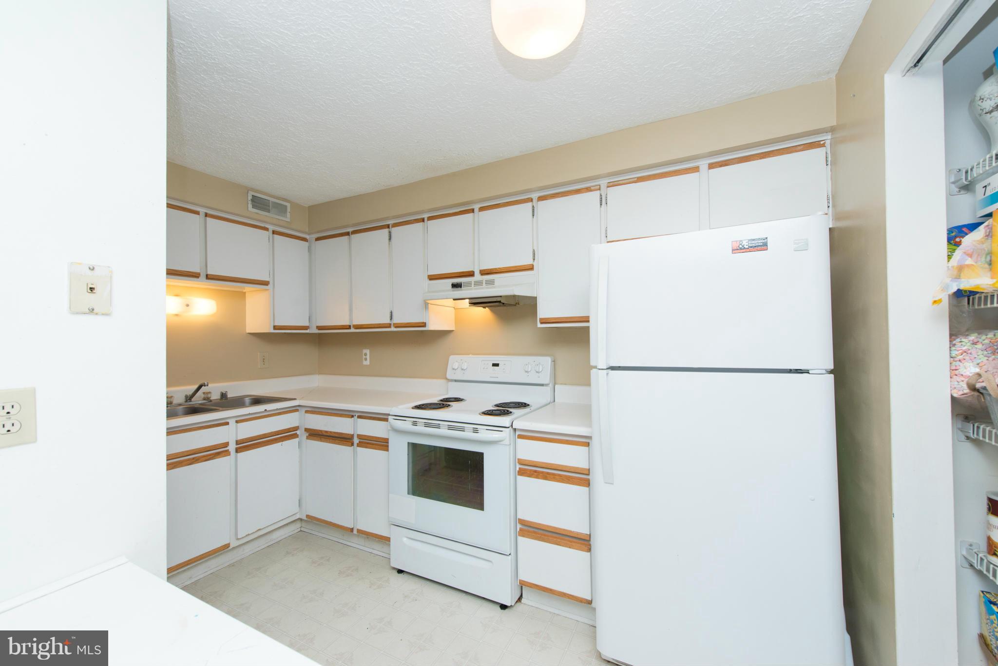 CHESTERFIELD GARDEN CONDOMINIUM - Residential