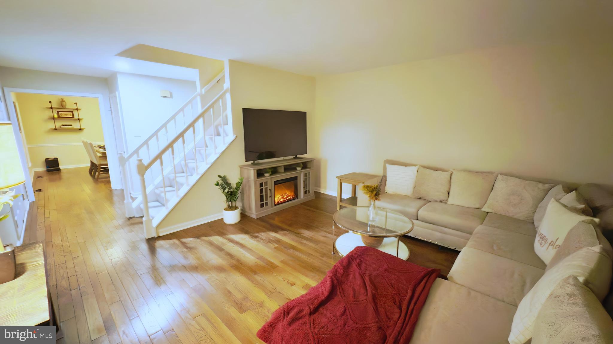 15310 EDGEHILL DRIVE