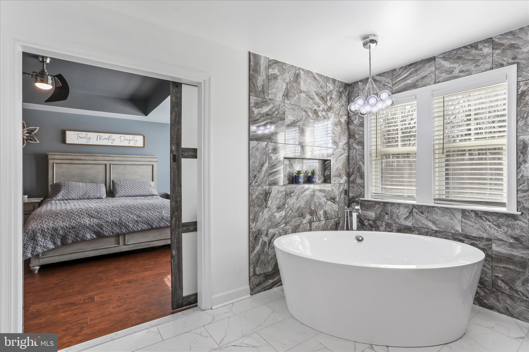 ARCHERS ROCK - Residential