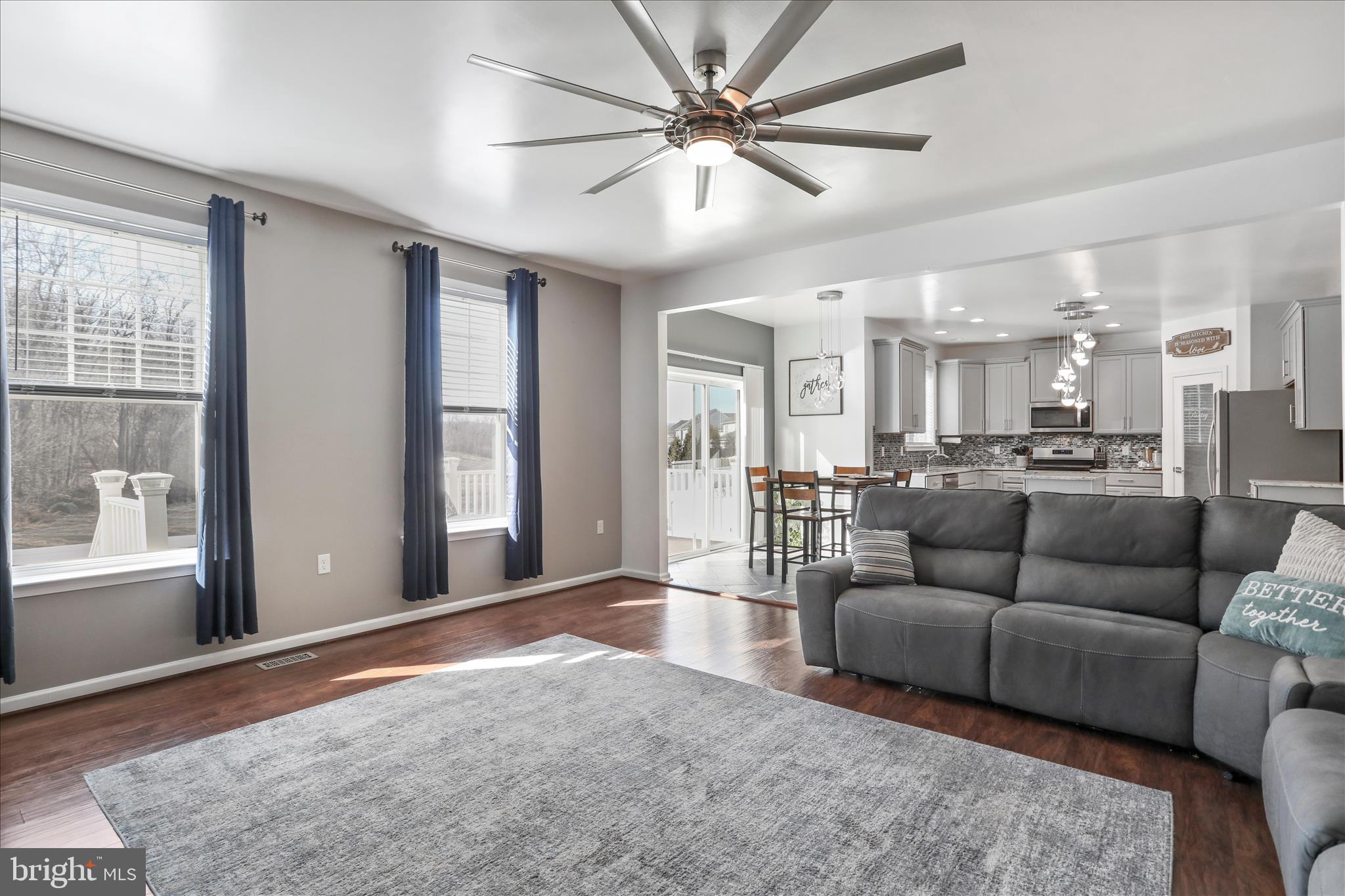 ARCHERS ROCK - Residential