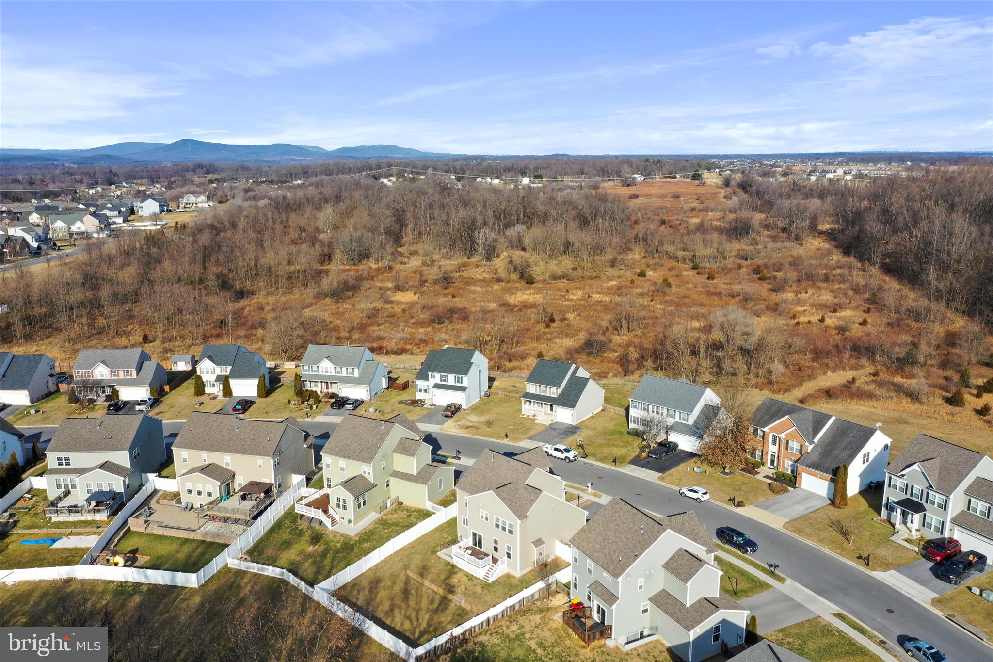 ARCHERS ROCK - Residential