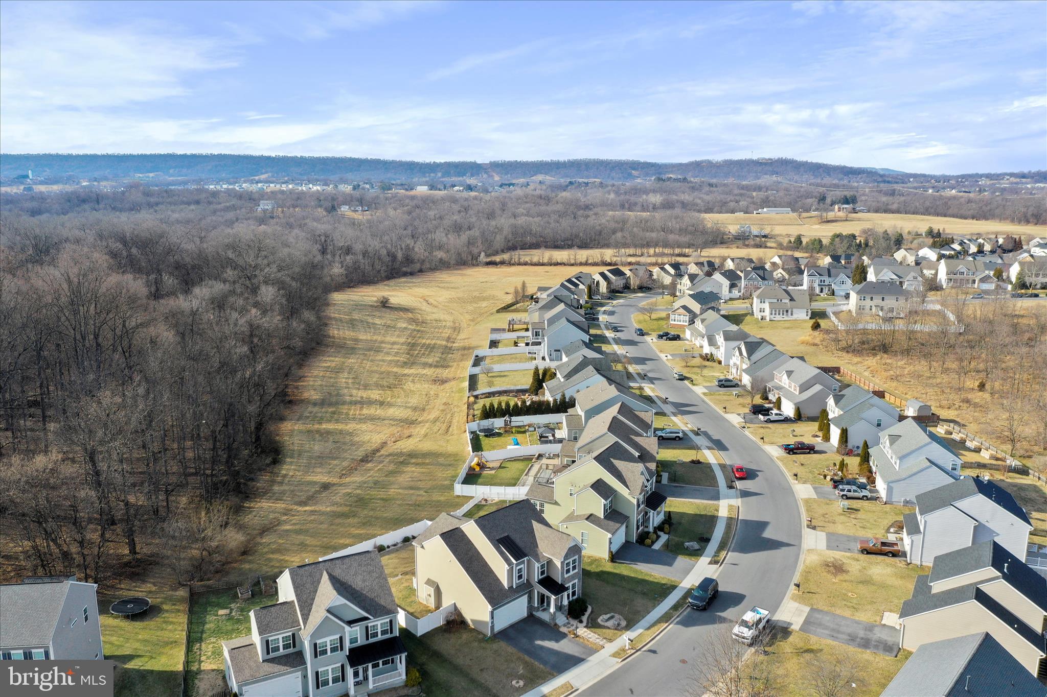 ARCHERS ROCK - Residential