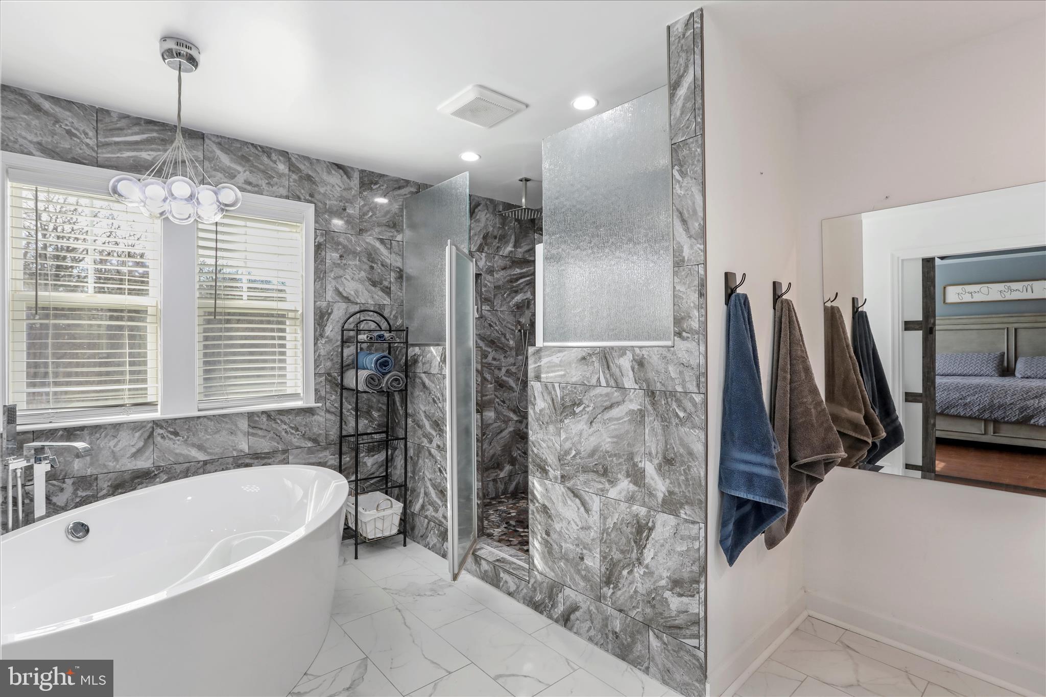 ARCHERS ROCK - Residential