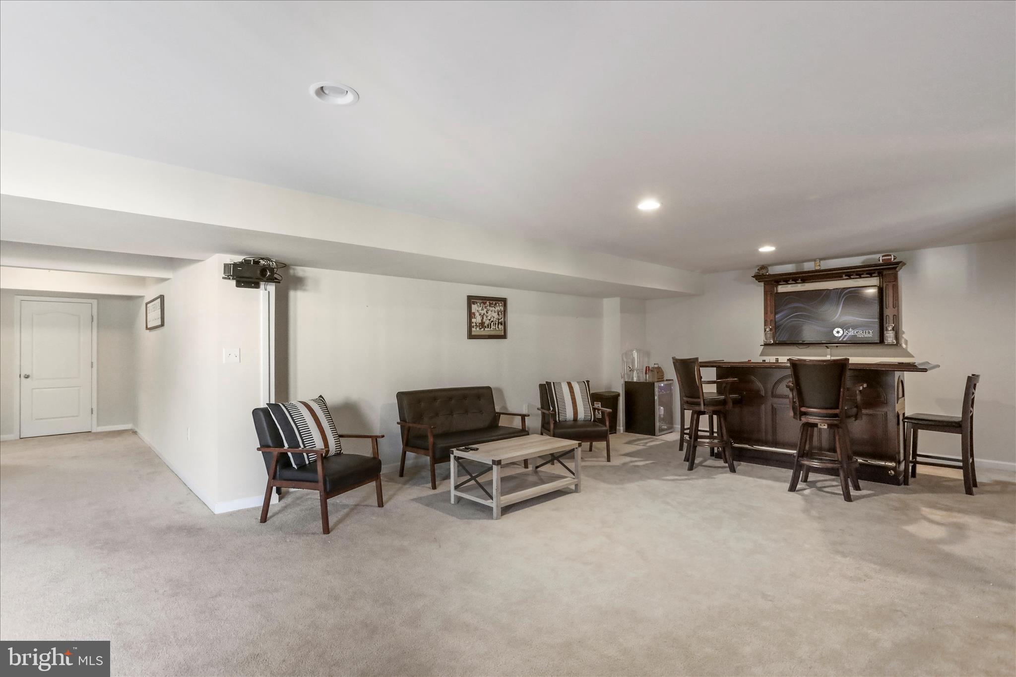 ARCHERS ROCK - Residential