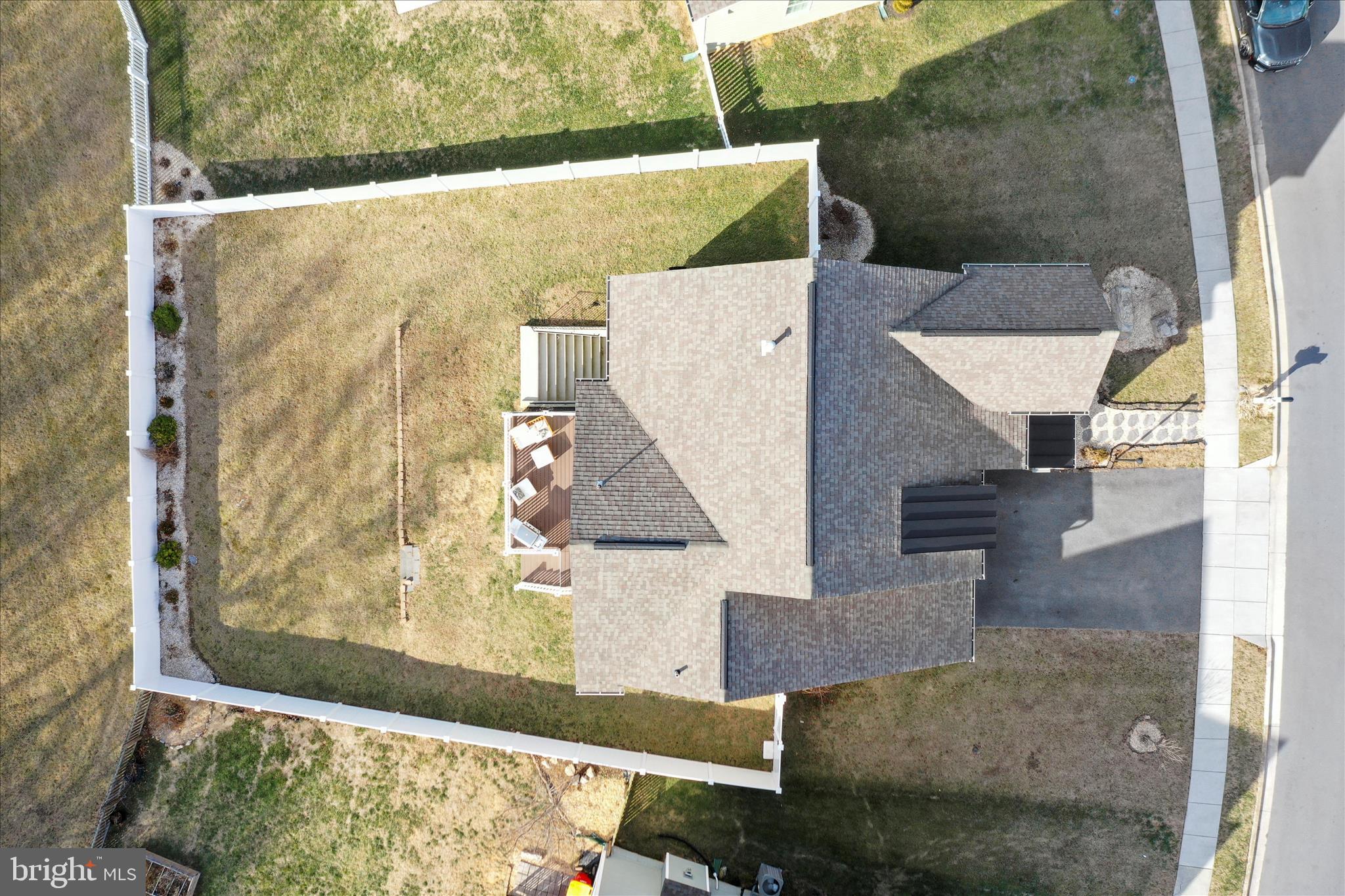 ARCHERS ROCK - Residential