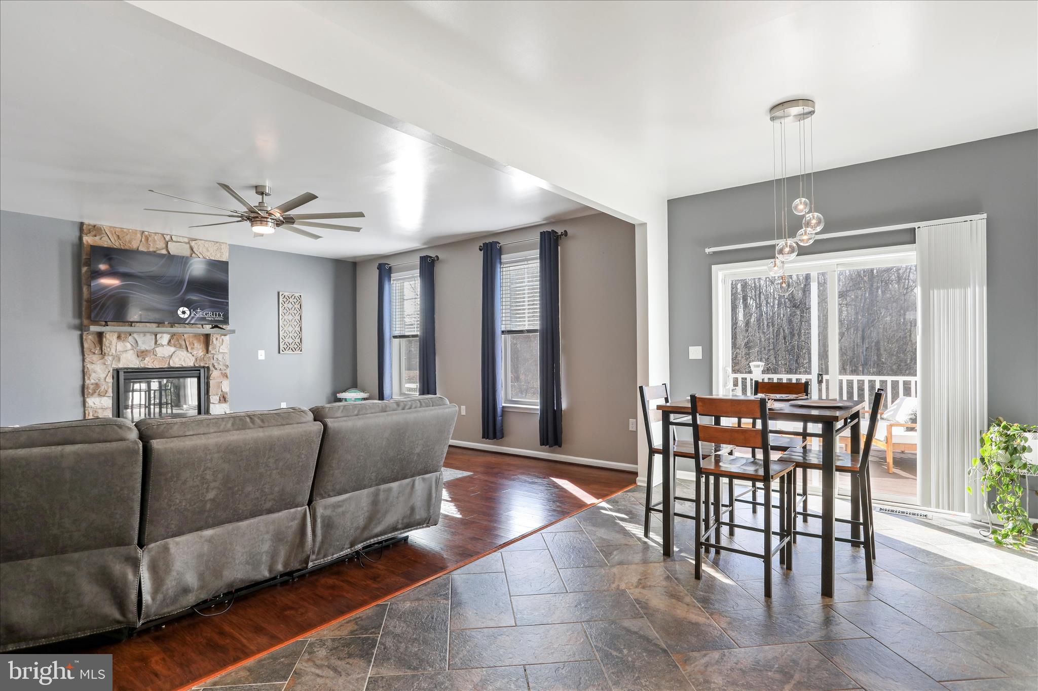 ARCHERS ROCK - Residential