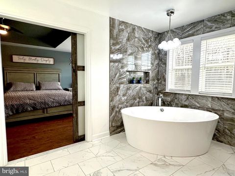 456 FLIGHT O ARROWS WAY MARTINSBURG WV 25403