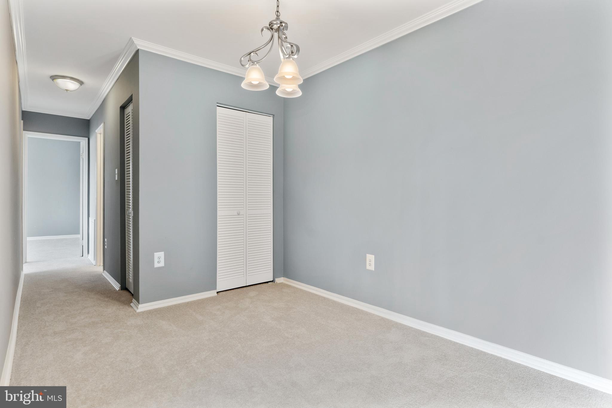 MAYFLOWER SQUARE - Residential