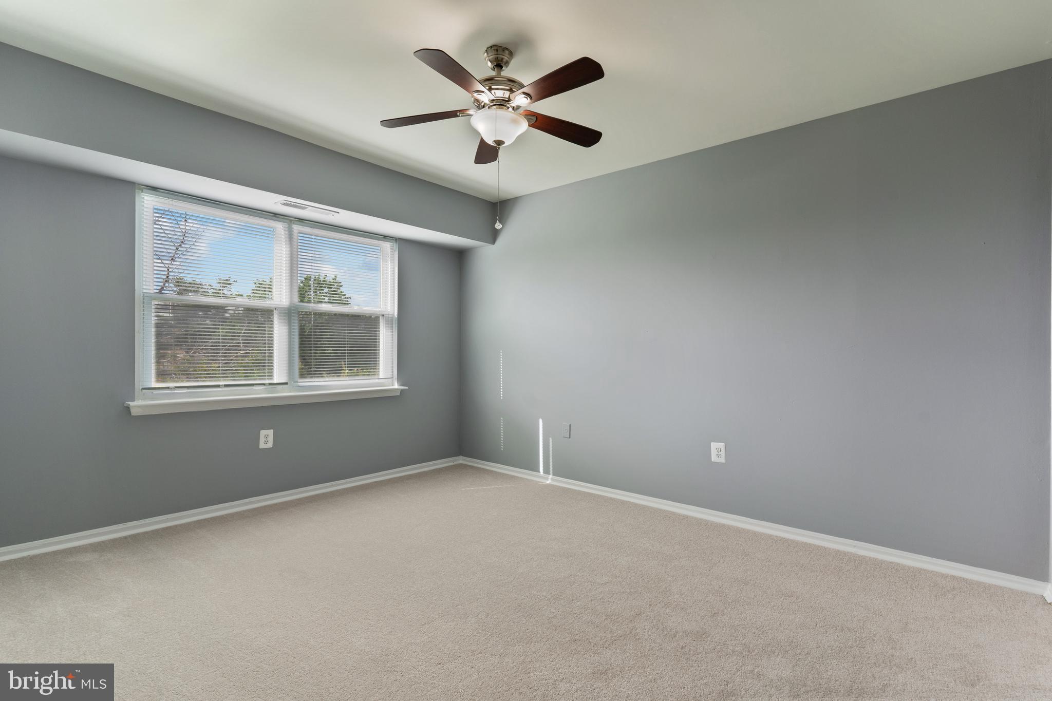 MAYFLOWER SQUARE - Residential