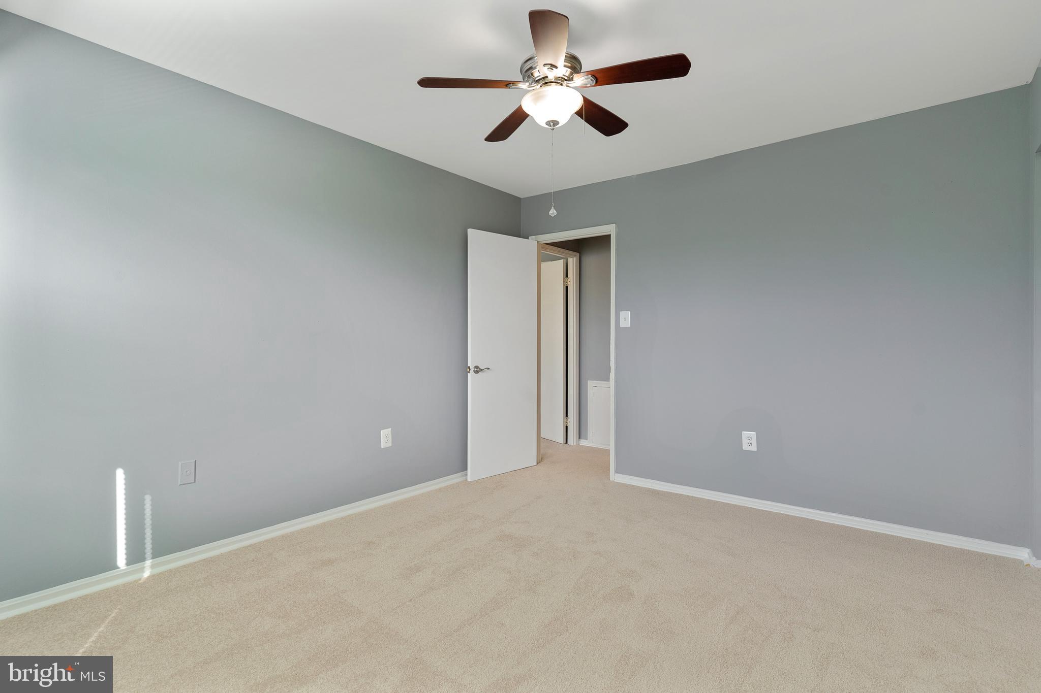 MAYFLOWER SQUARE - Residential