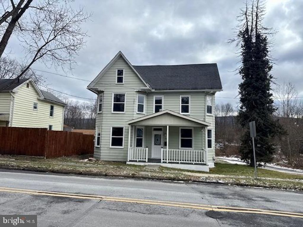 Photo of 1500 N 4th Avenue, ALTOONA, PA 16601 (MLS # PABR2015898)