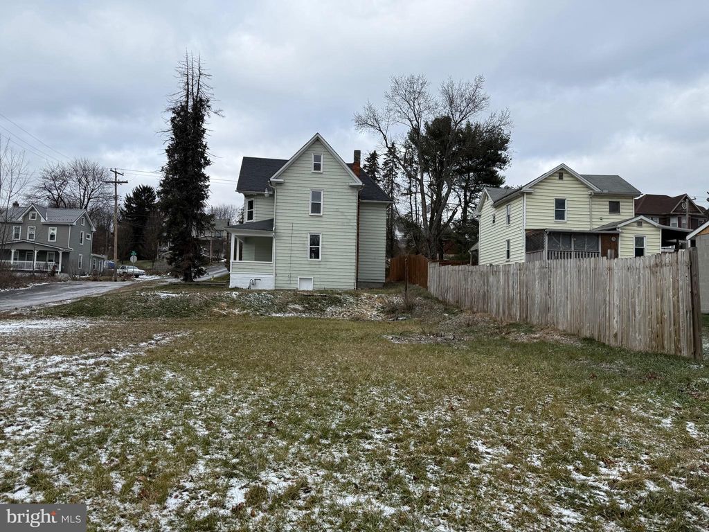 Photo of 1500 N 4th Avenue, ALTOONA, PA 16601 (MLS # PABR2015898)