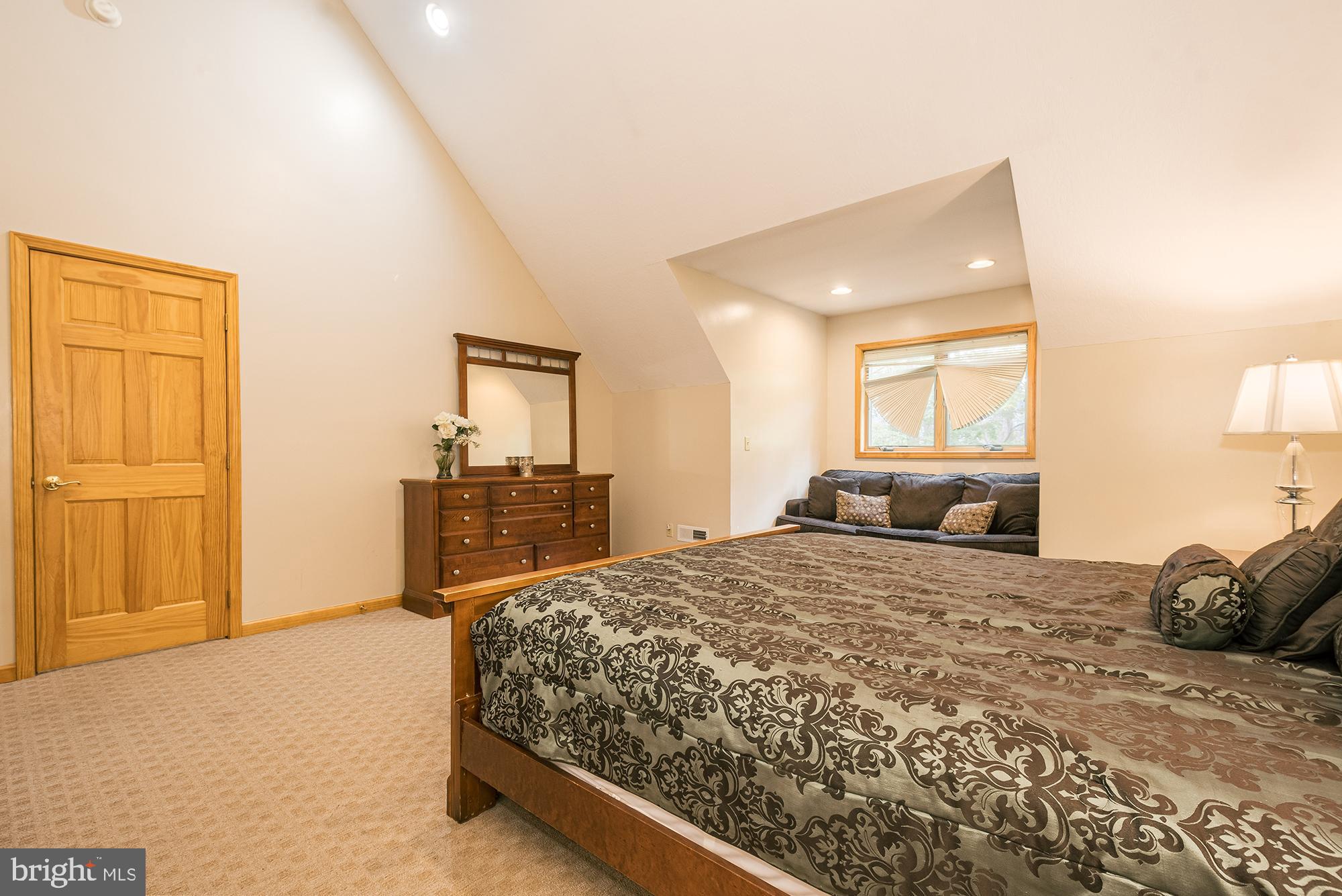 SAND STONES - Residential