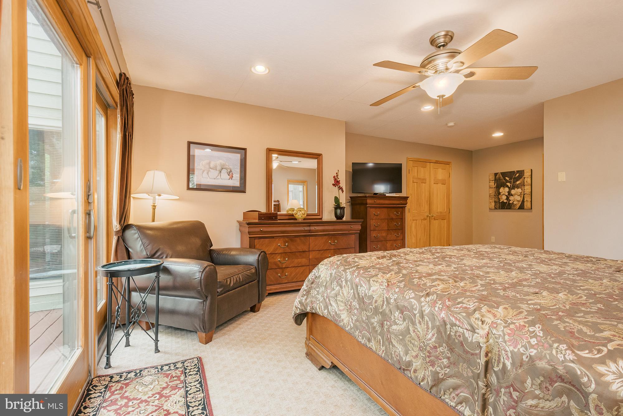 SAND STONES - Residential