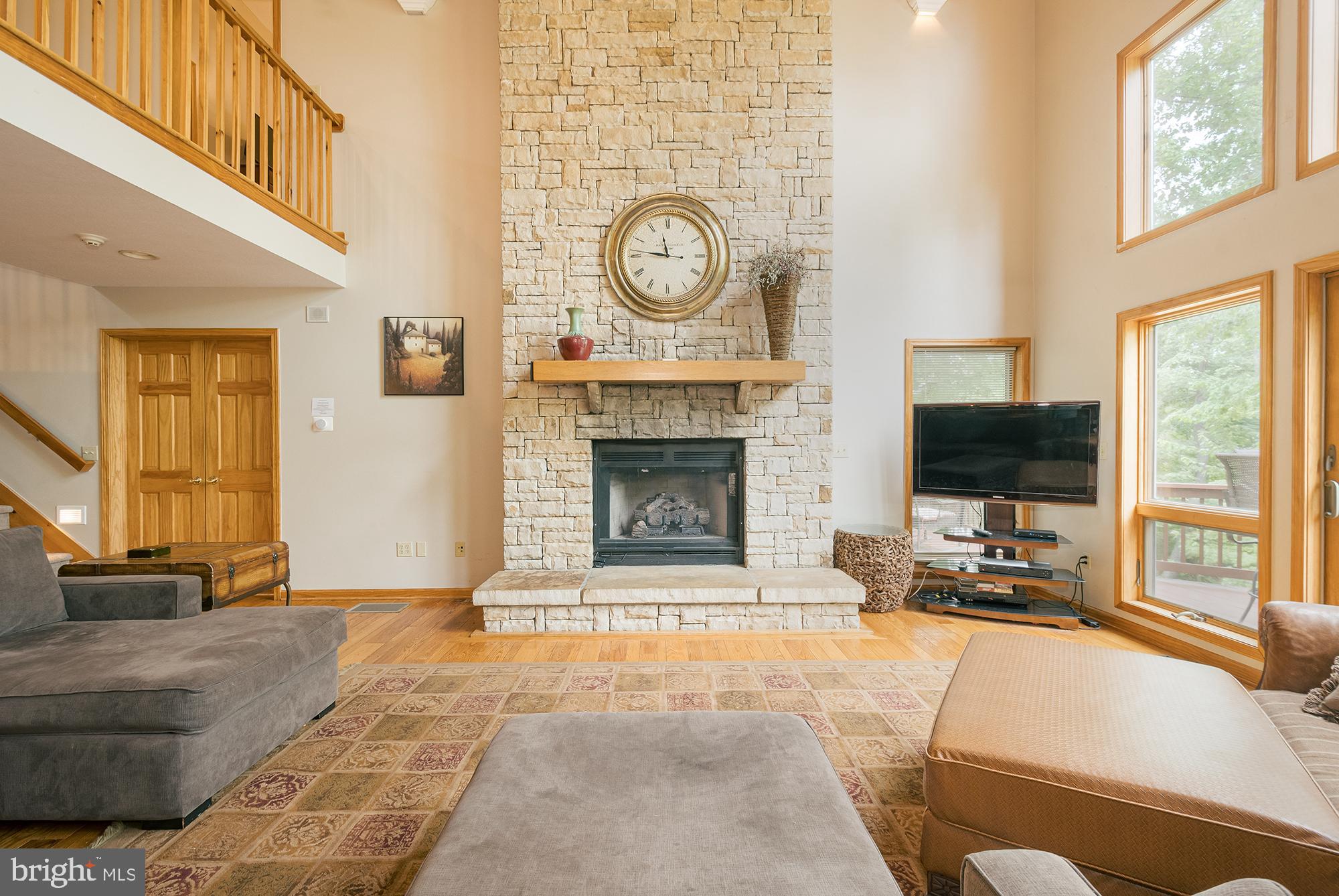 SAND STONES - Residential