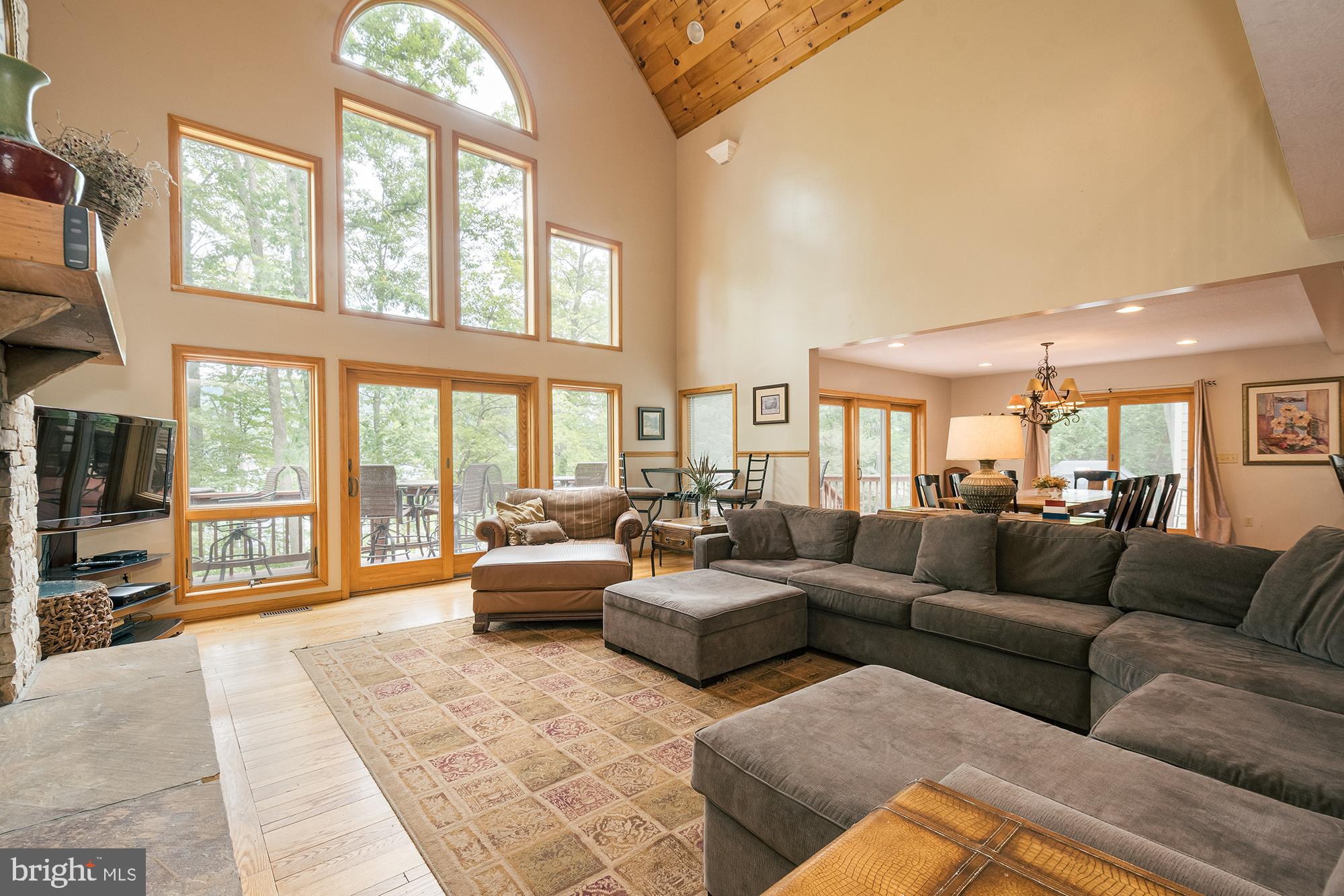 SAND STONES - Residential