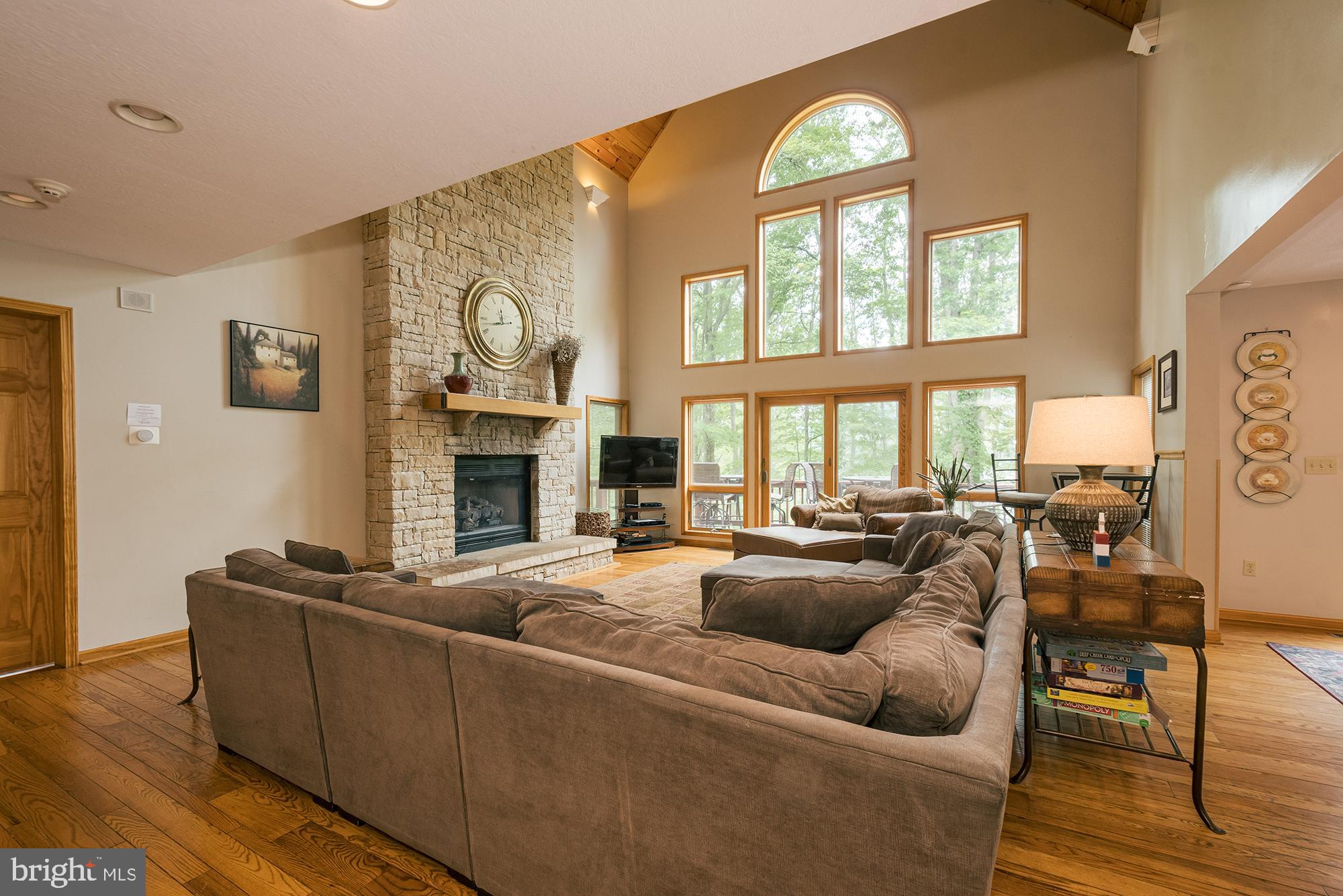 SAND STONES - Residential