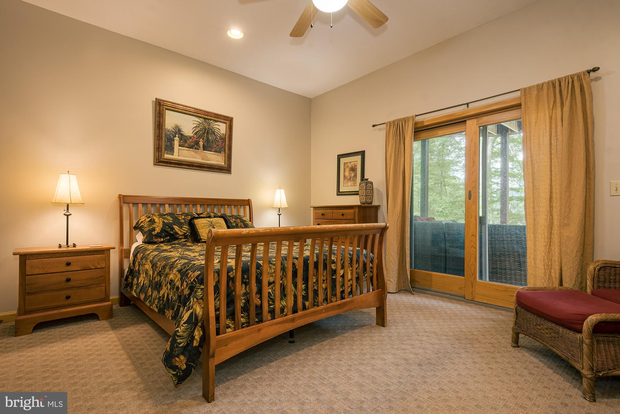 SAND STONES - Residential