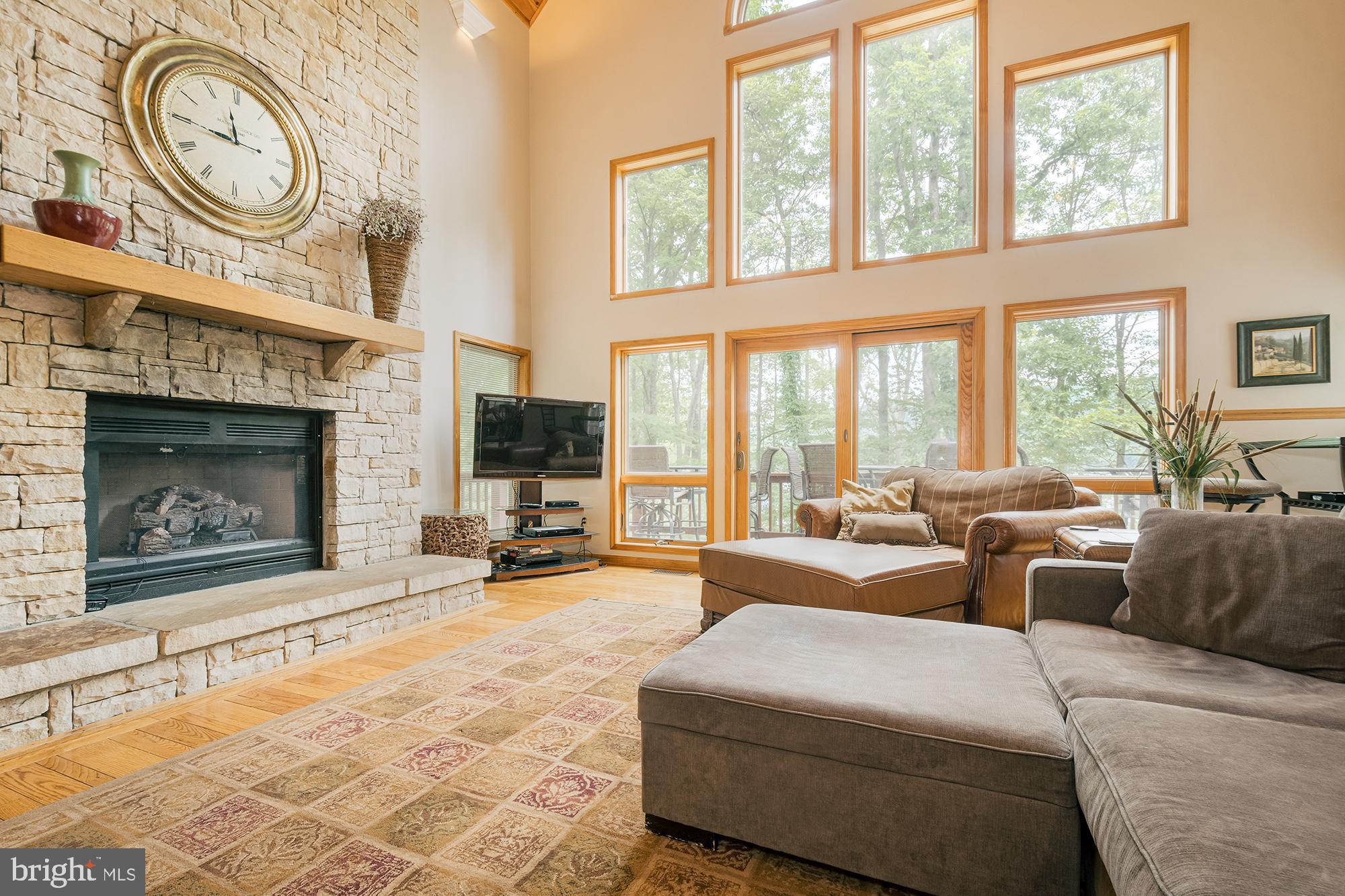 SAND STONES - Residential